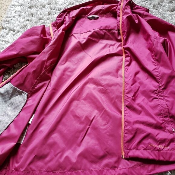 Eddie Bauer pretty berry Women's Windbreaker - Picture 4 of 5